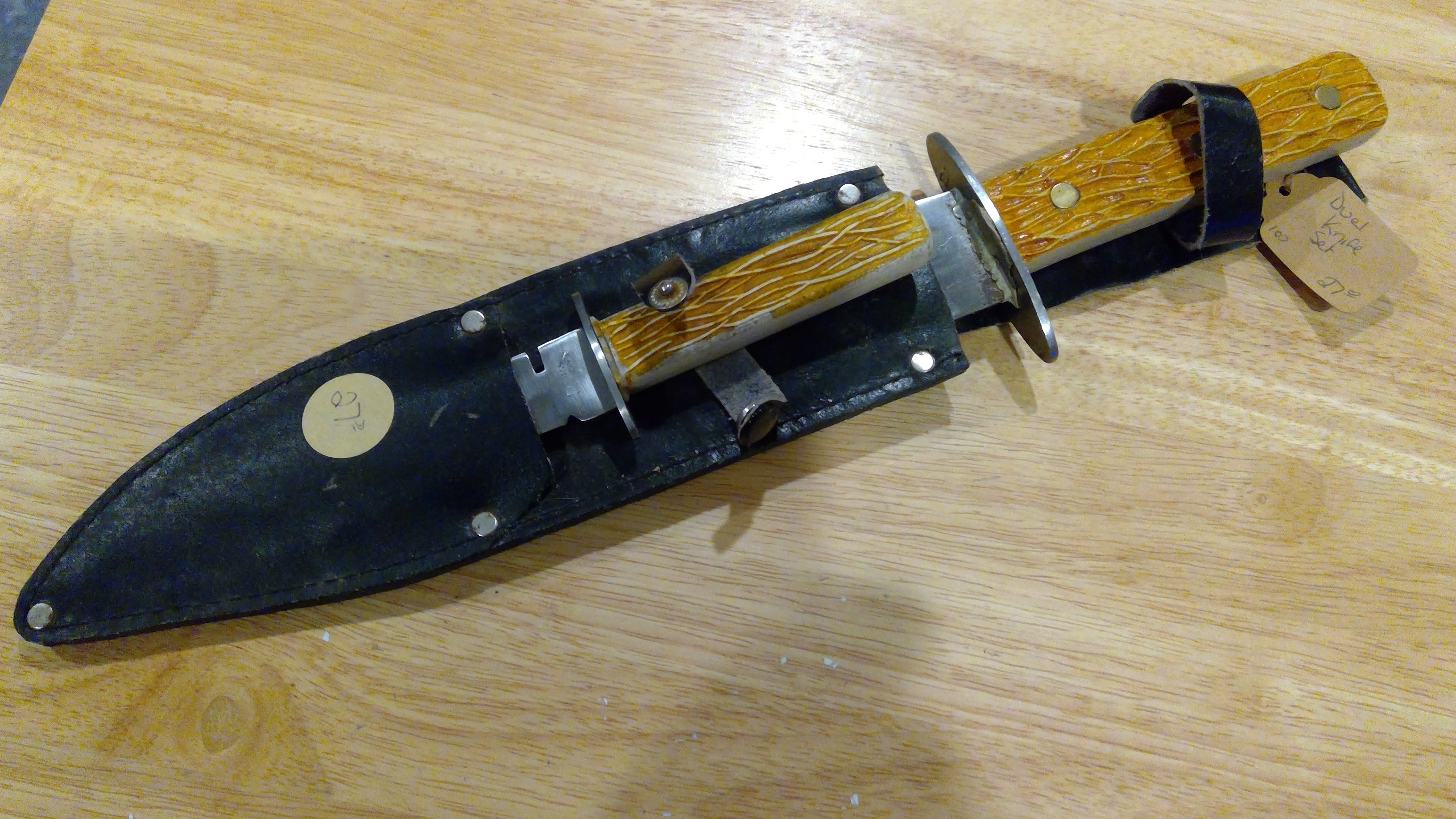 Dual Knife Set with Sheath