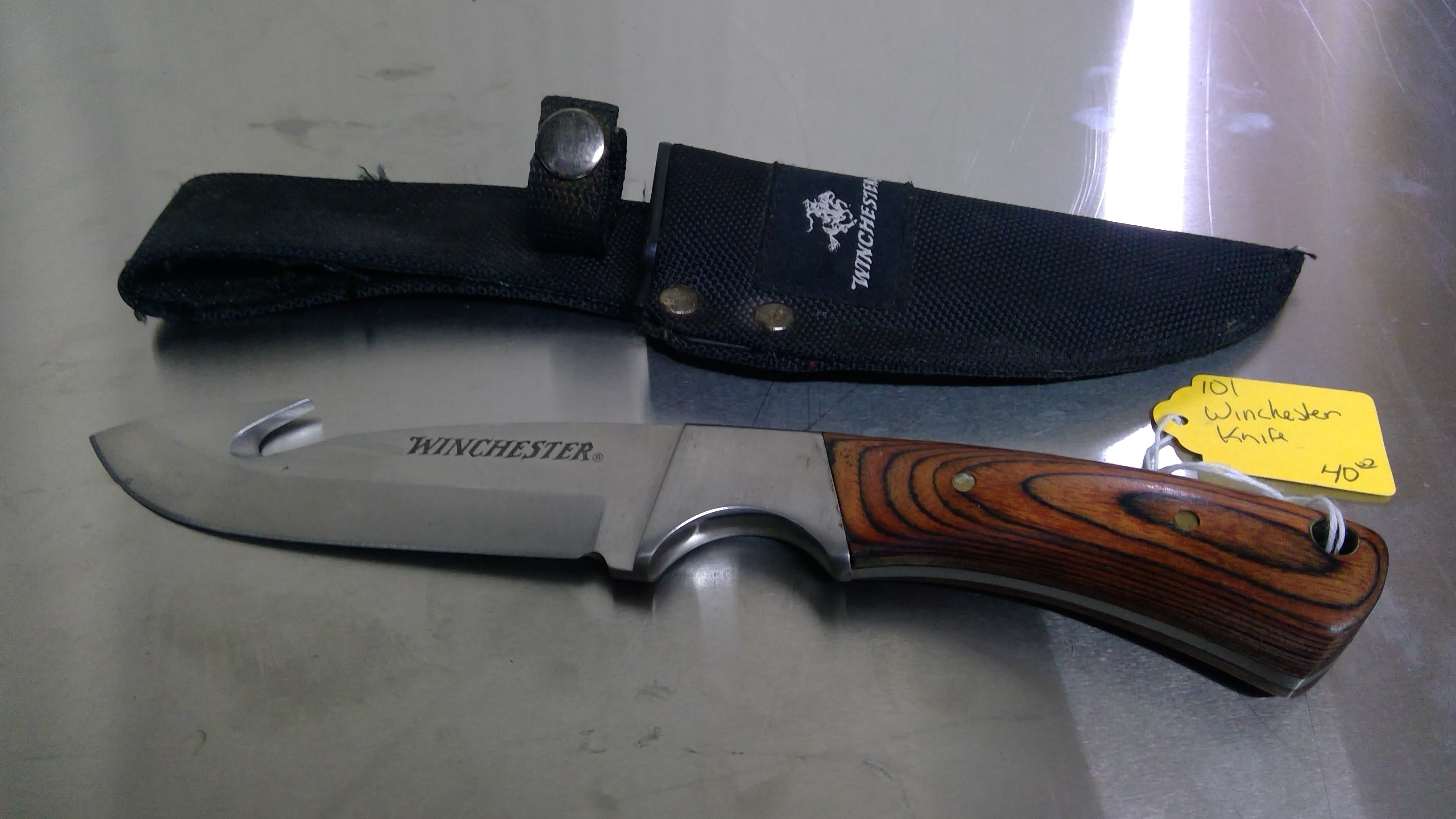 Winchester Knife plus Sheath