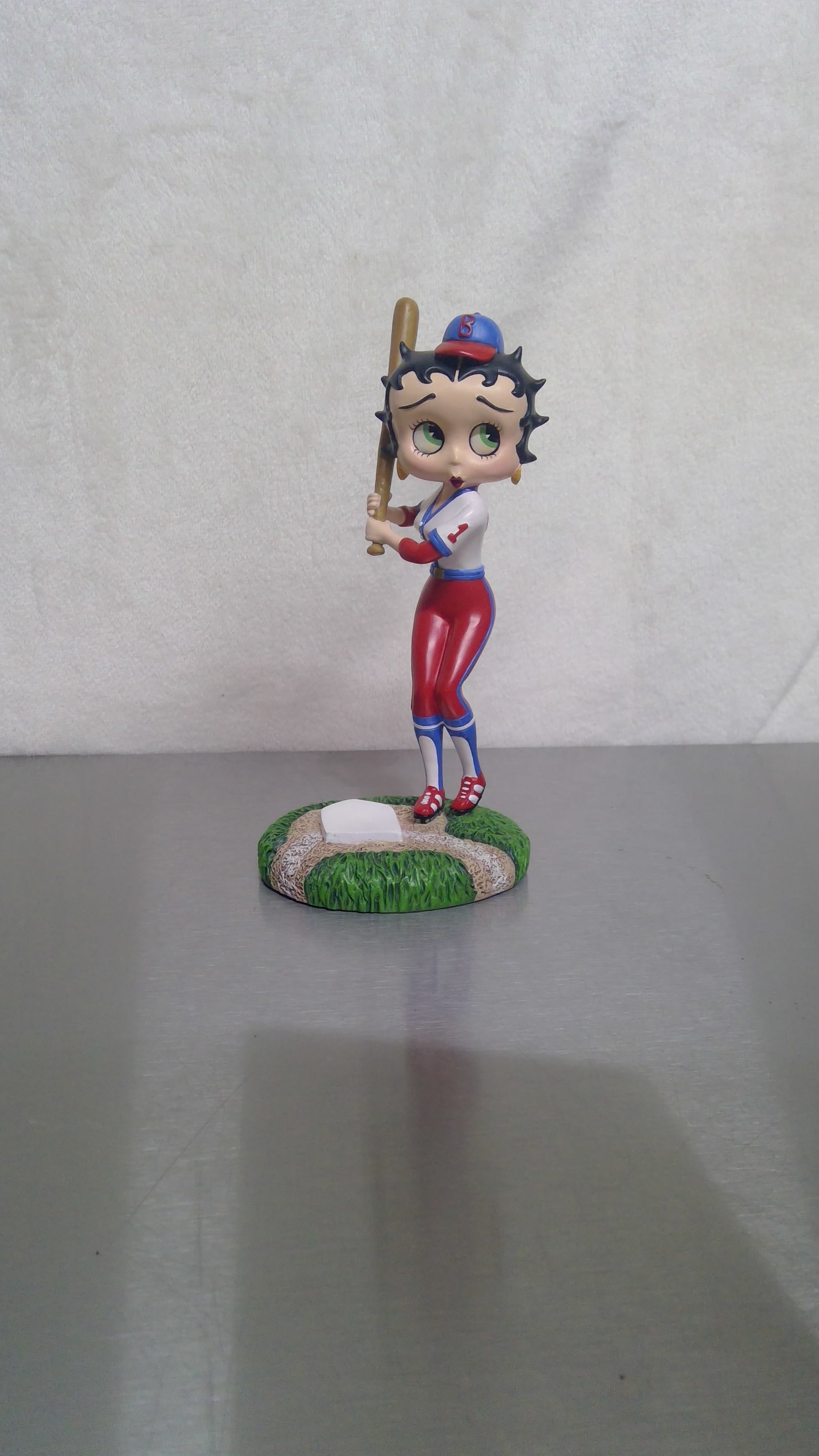 Betty Boop "Batter Up"