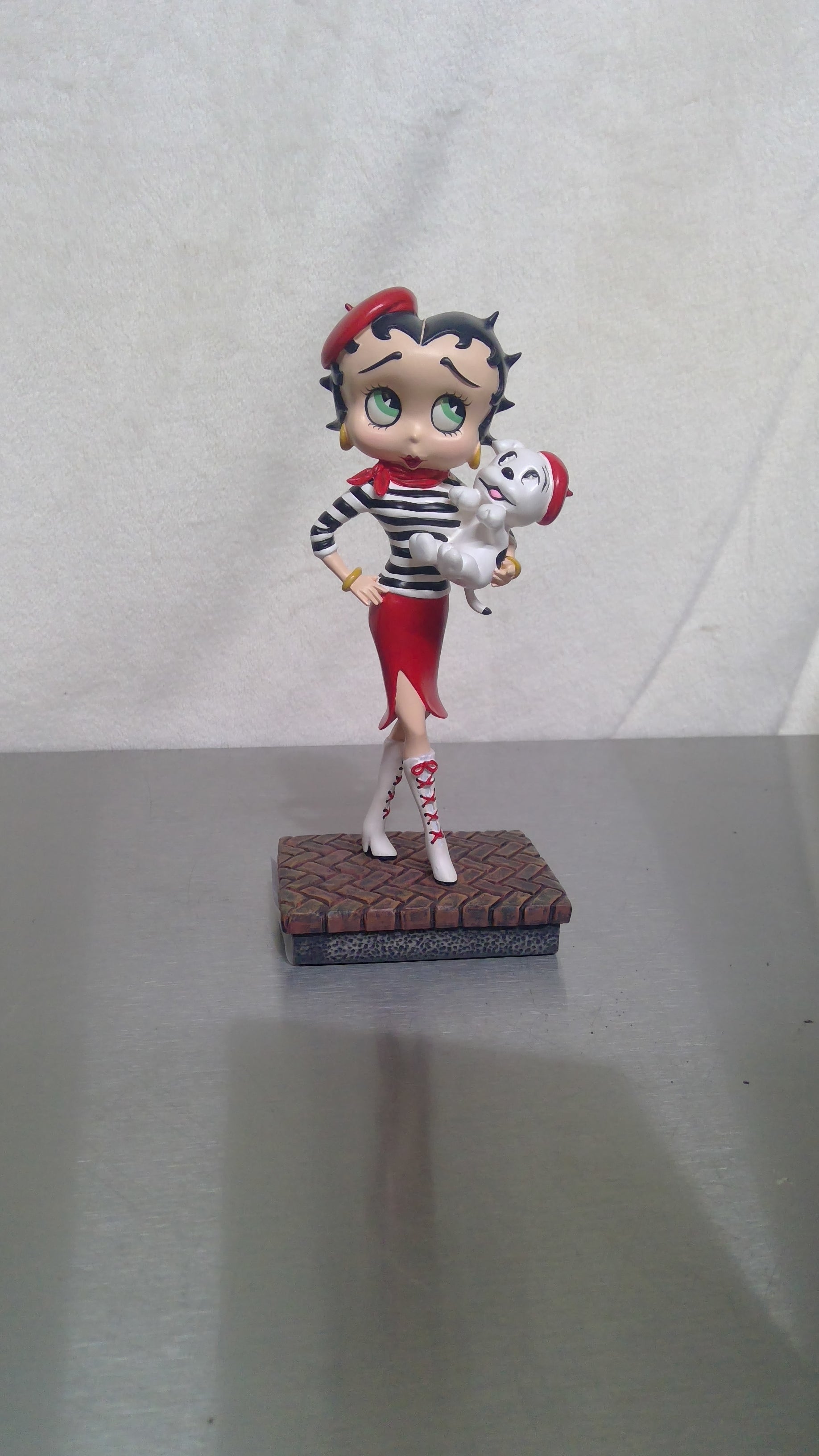 Betty Boop "Ooh-La-La"