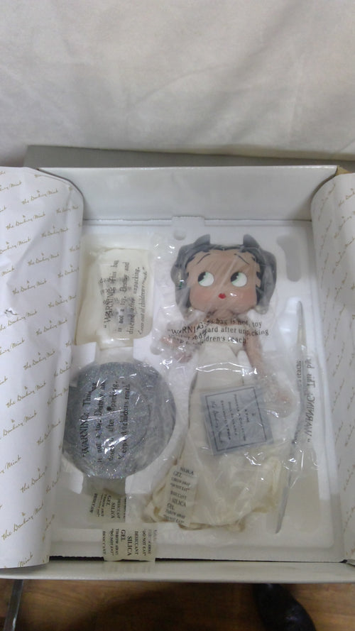 Betty Boop "Irresistible" by Syd Hap