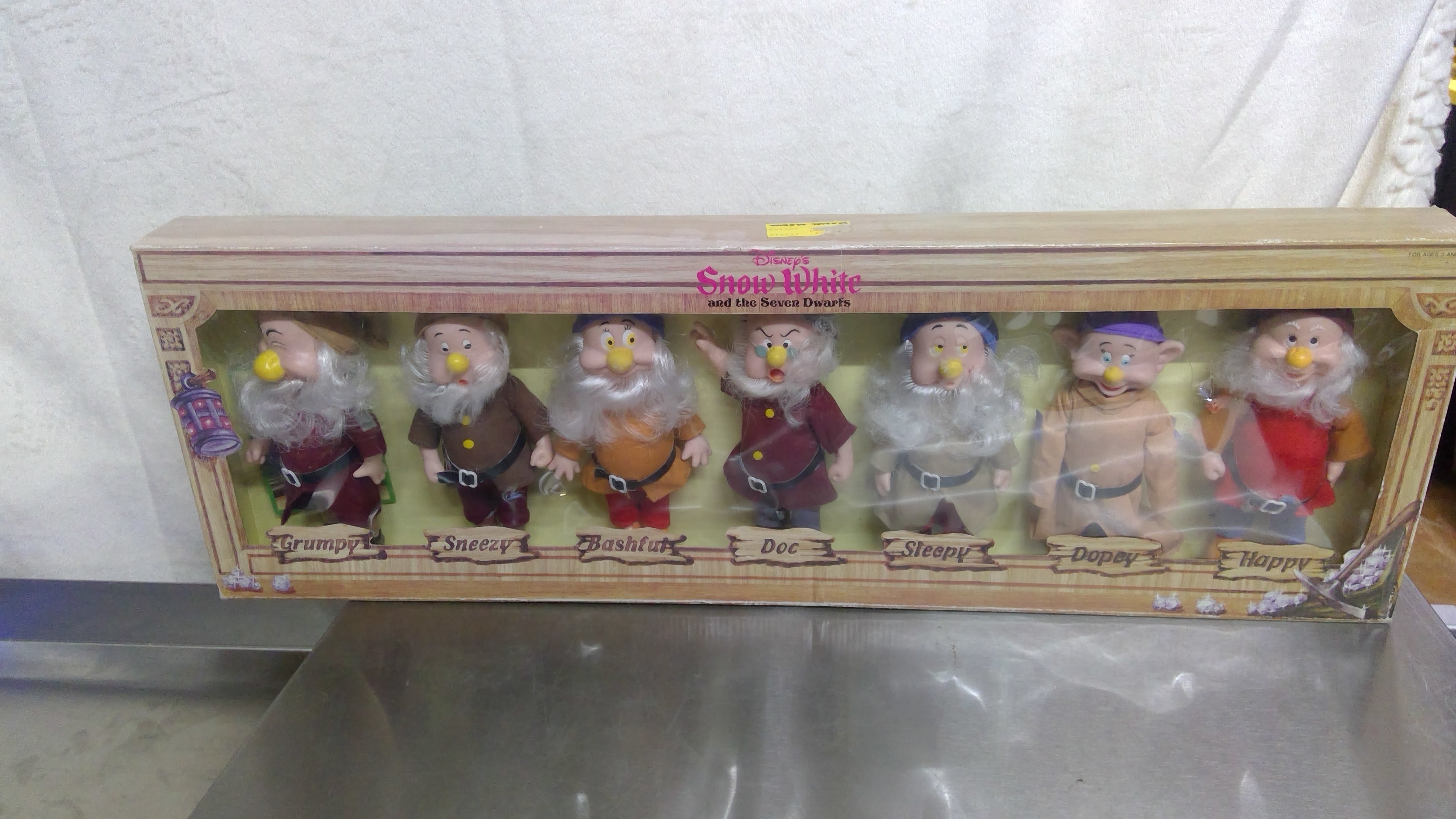 Disney's Snow White 1980's Doll Set